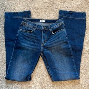 Wrangler High-Waisted Exaggerated Boot